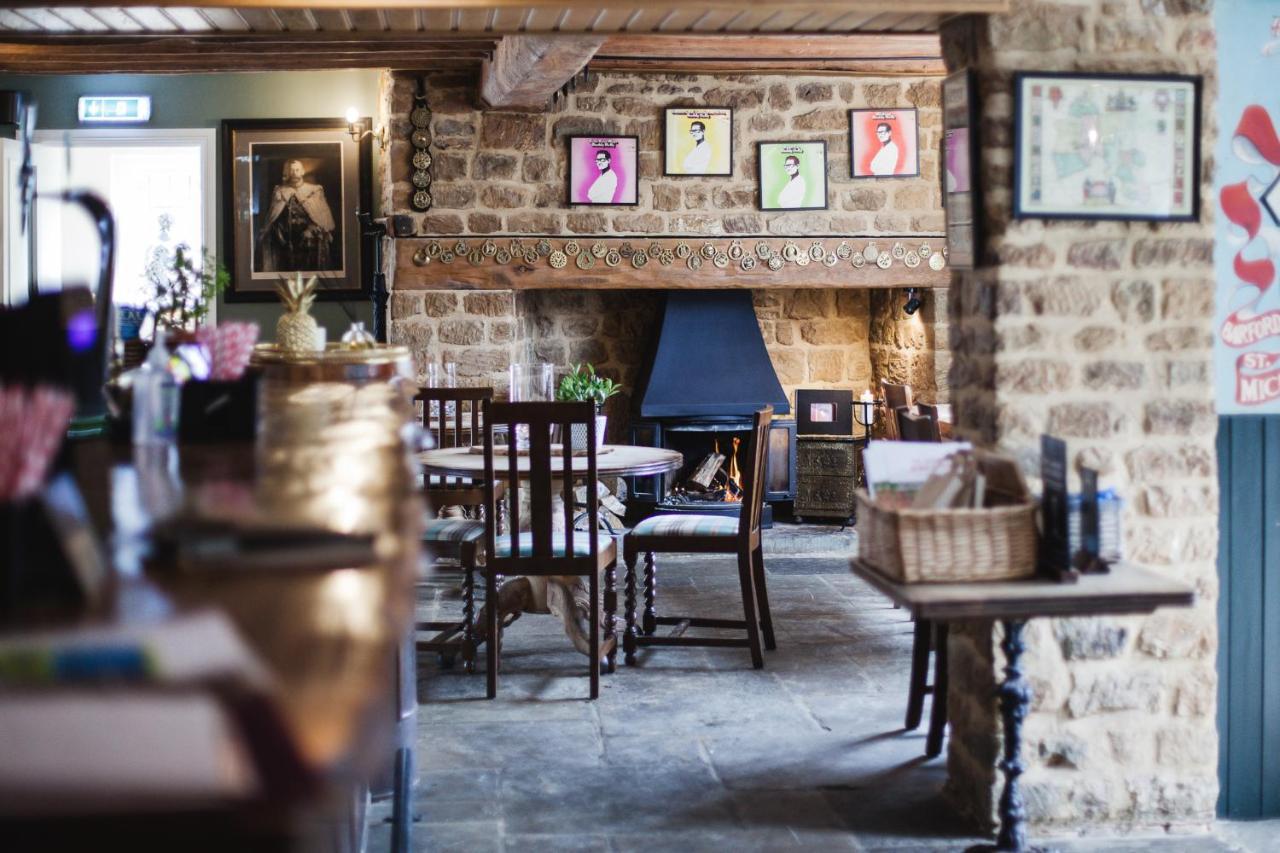 The George Inn Barford St Michael Экстерьер фото The interior of the restaurant