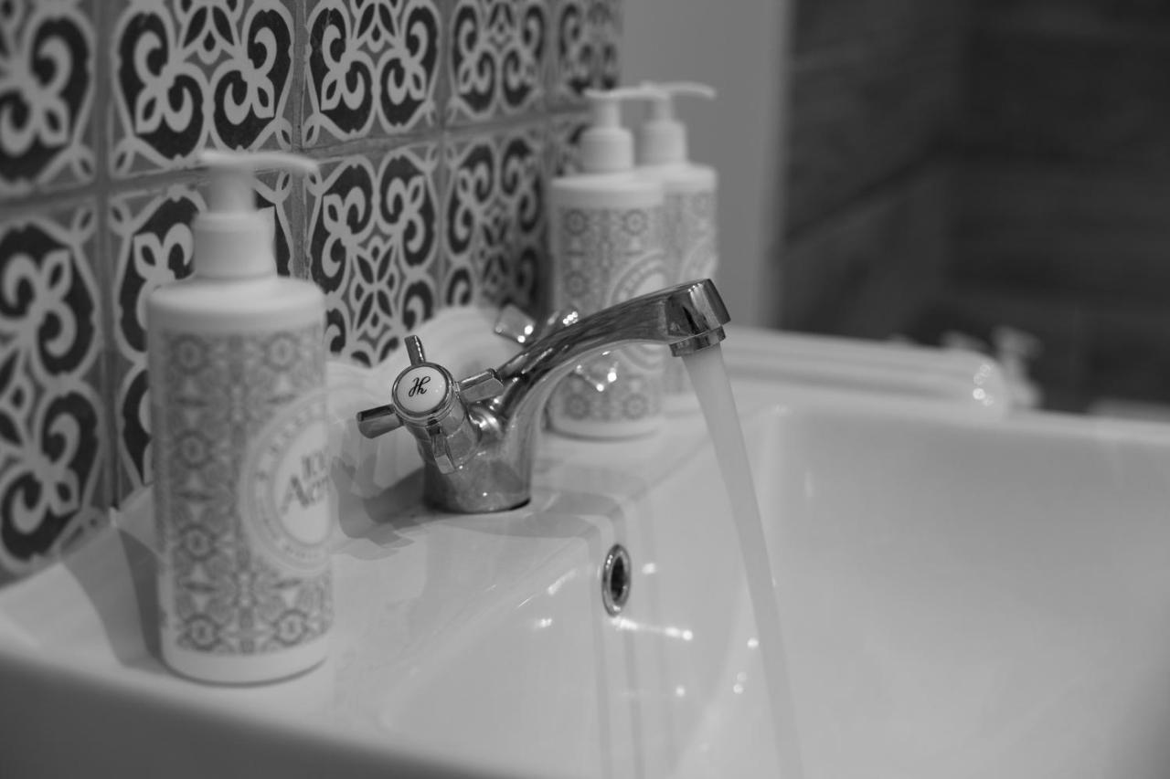 The George Inn Barford St Michael Экстерьер фото A tap