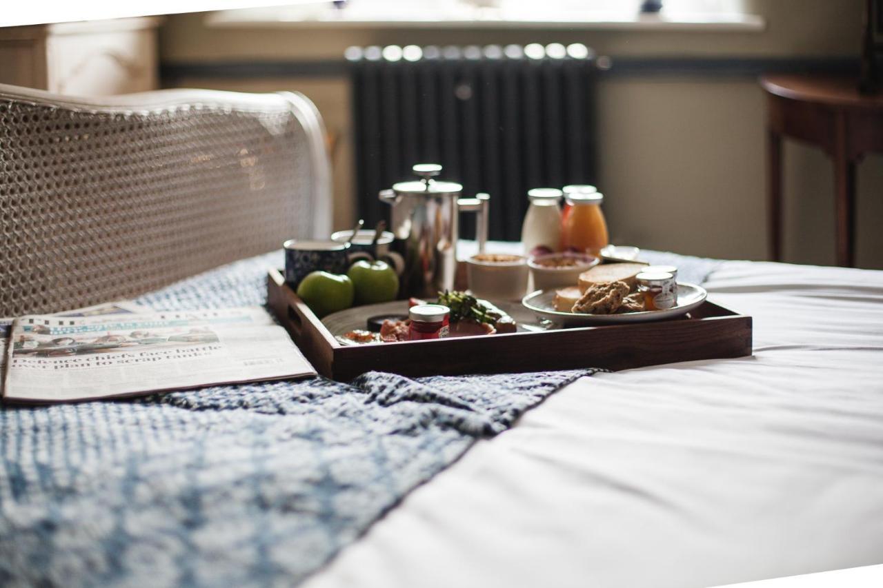 The George Inn Barford St Michael Экстерьер фото Room service