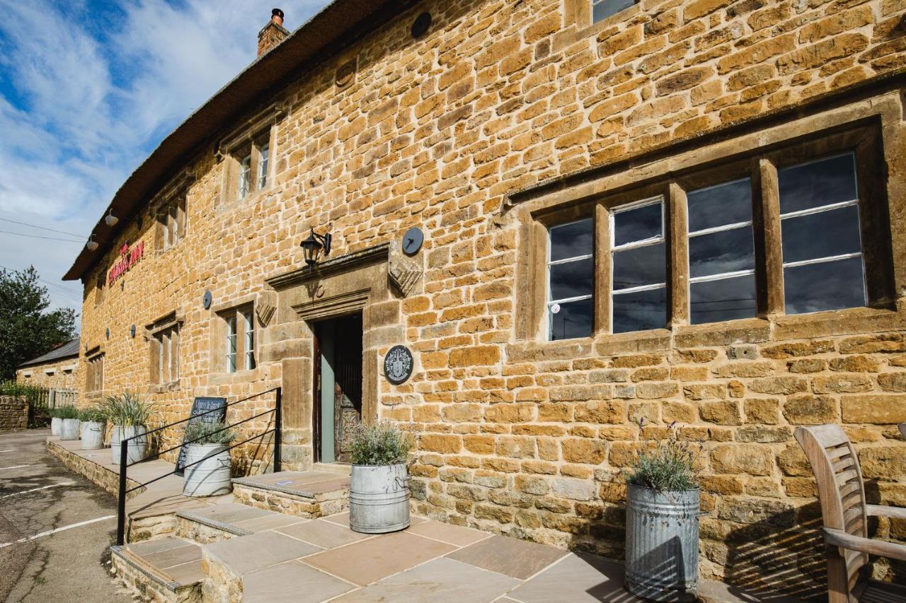 The George Inn Barford St Michael Экстерьер фото The Old School House, now a pub