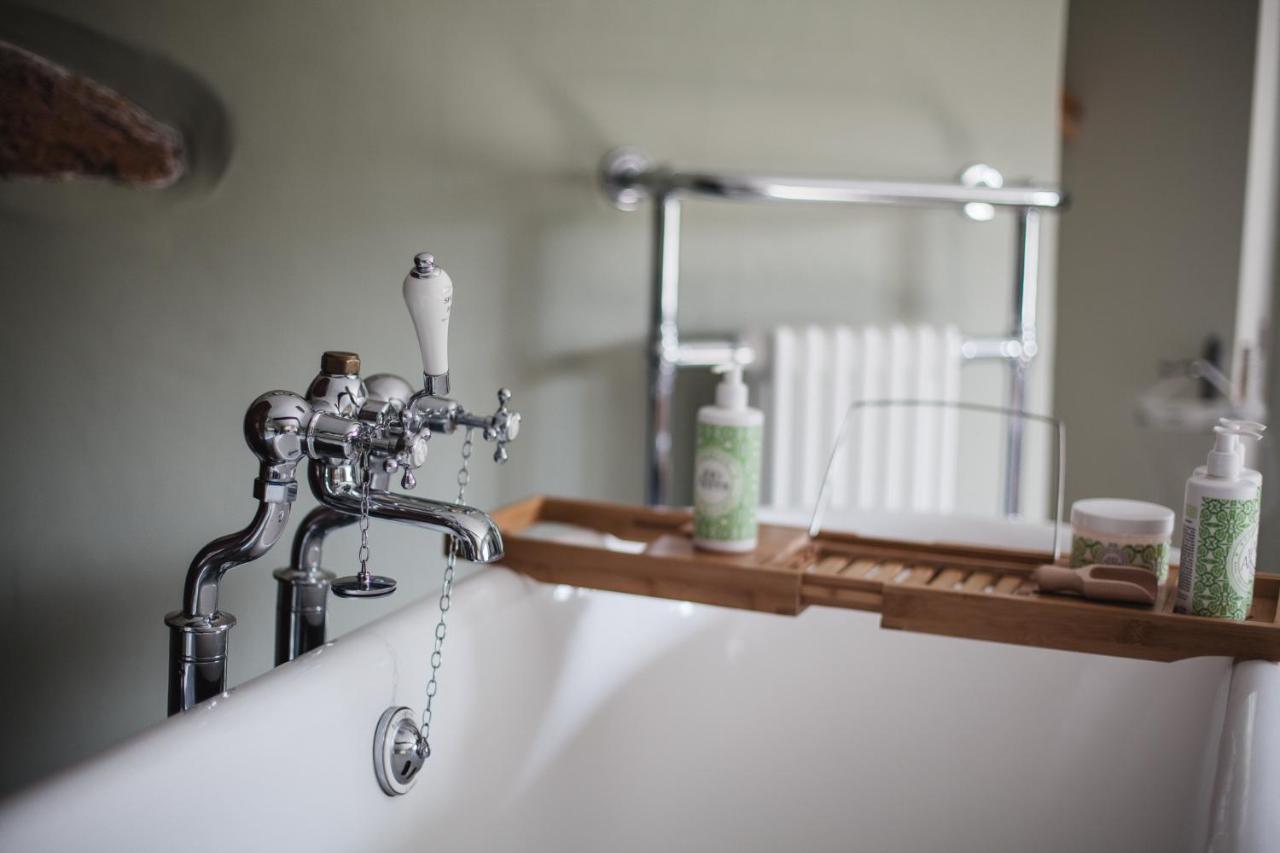 The George Inn Barford St Michael Экстерьер фото Bathroom
