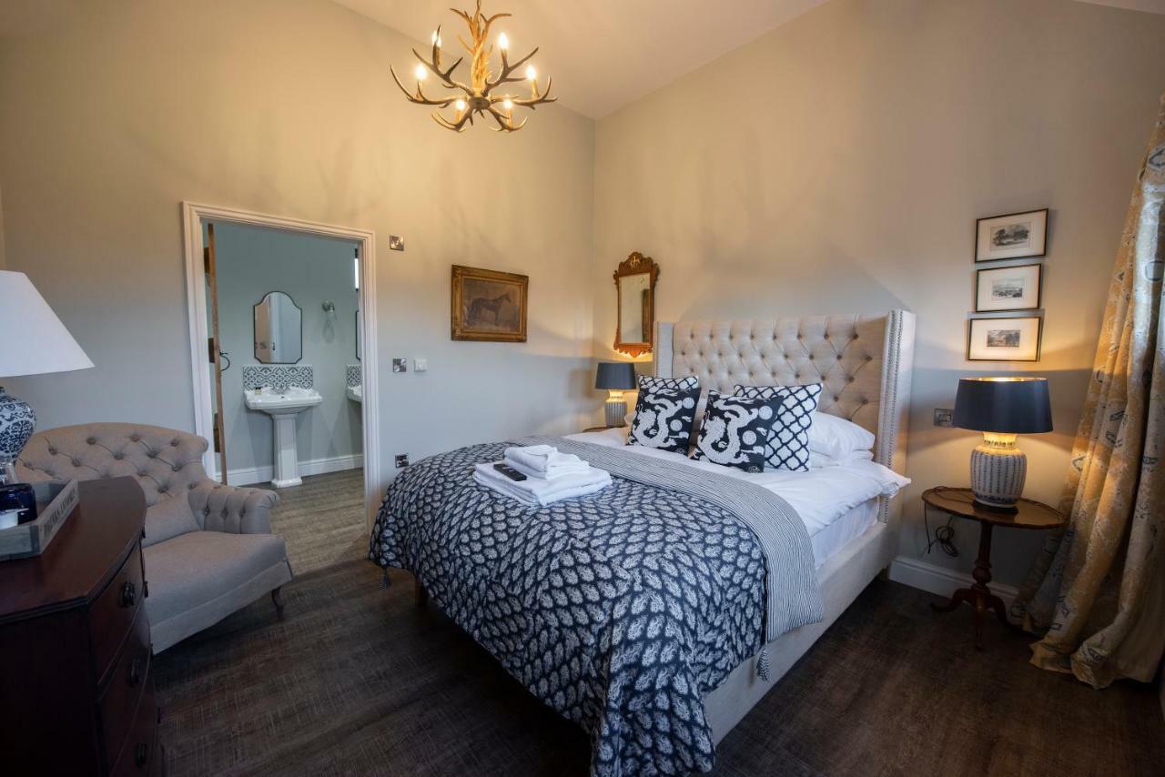 The George Inn Barford St Michael Экстерьер фото The Blue Room