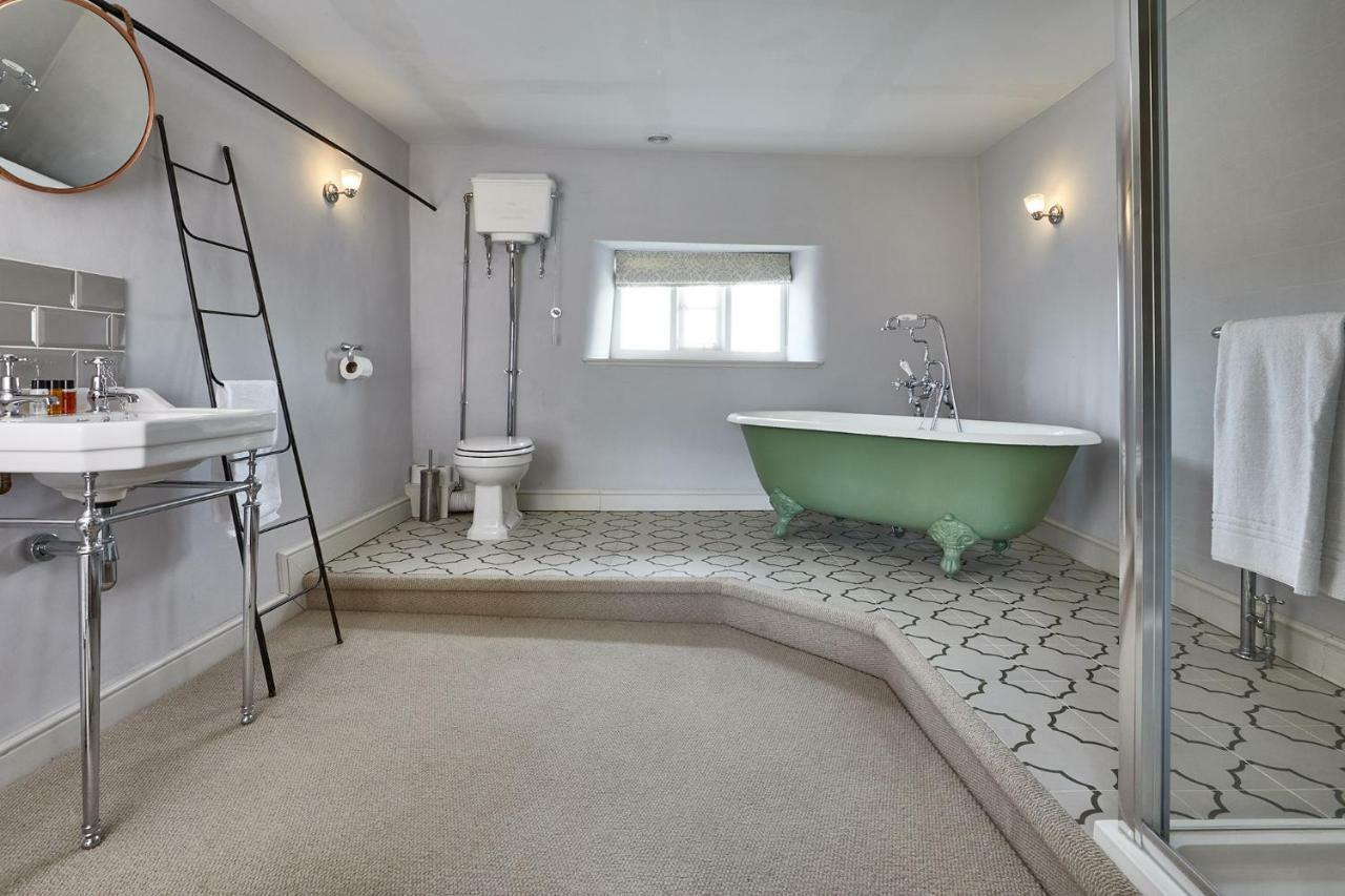 The George Inn Barford St Michael Экстерьер фото Bathroom